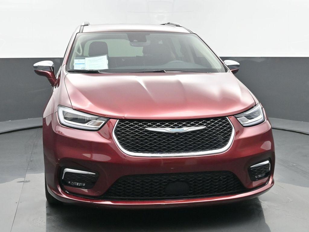 used 2021 Chrysler Pacifica Hybrid car, priced at $26,867
