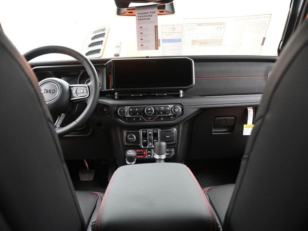 new 2025 Jeep Wrangler car, priced at $60,956