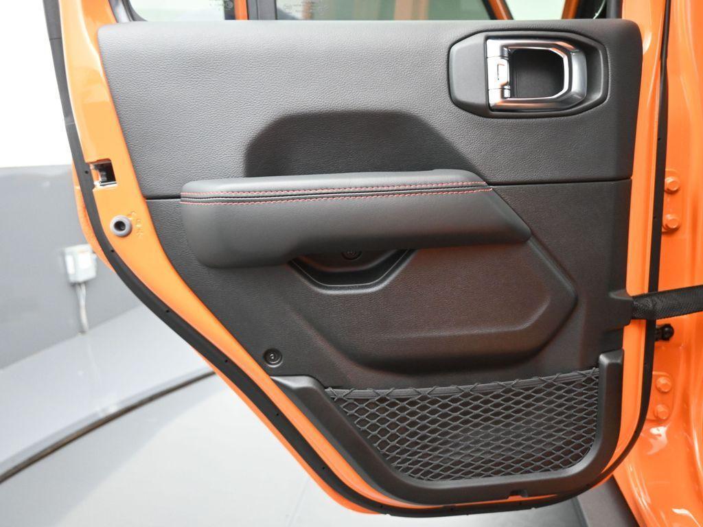 new 2025 Jeep Wrangler car, priced at $61,942