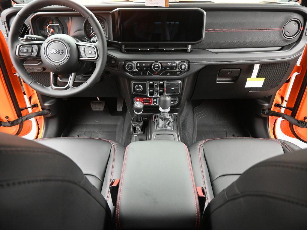new 2025 Jeep Wrangler car, priced at $60,956