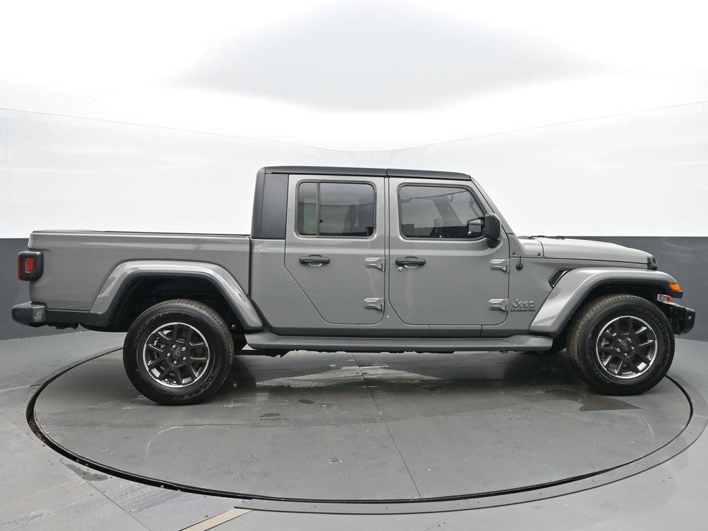 used 2022 Jeep Gladiator car, priced at $31,262