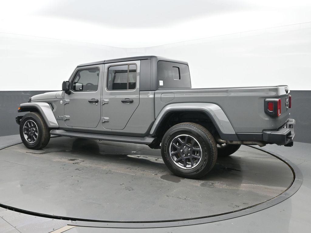 used 2022 Jeep Gladiator car, priced at $31,262