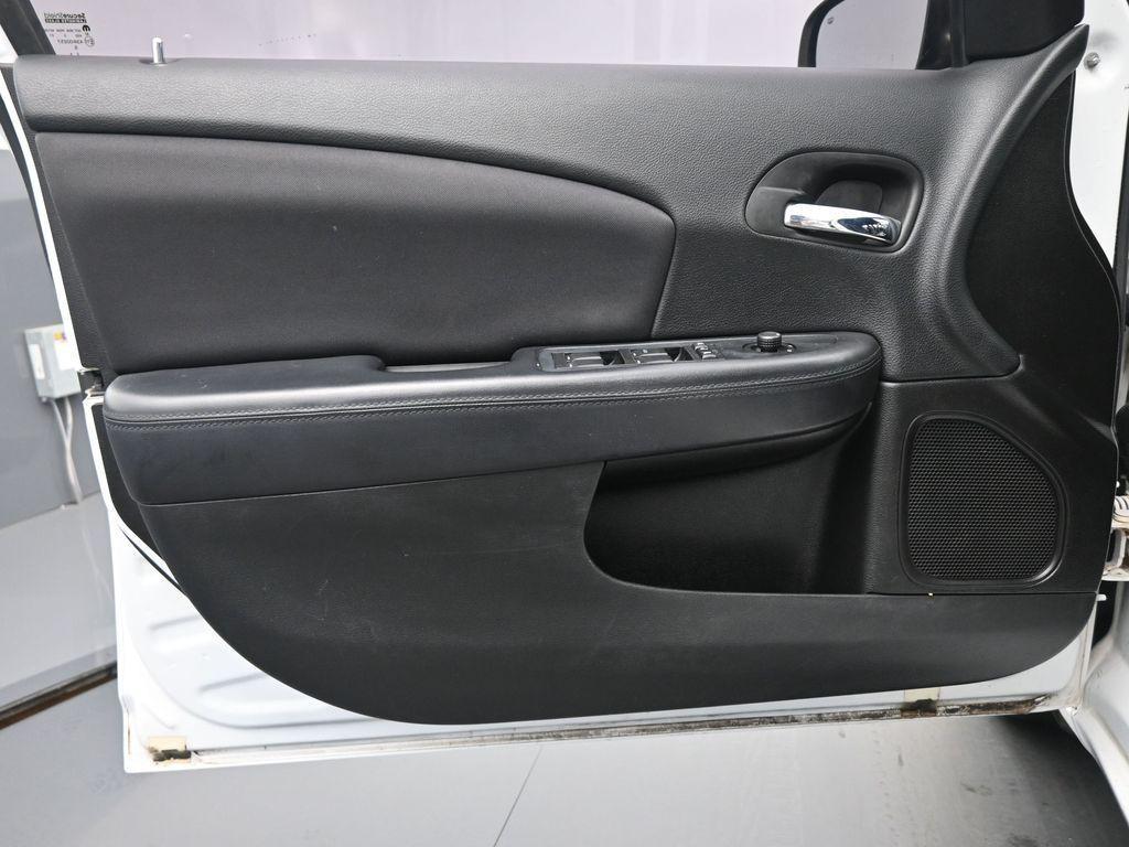 used 2014 Chrysler 200 car, priced at $12,900