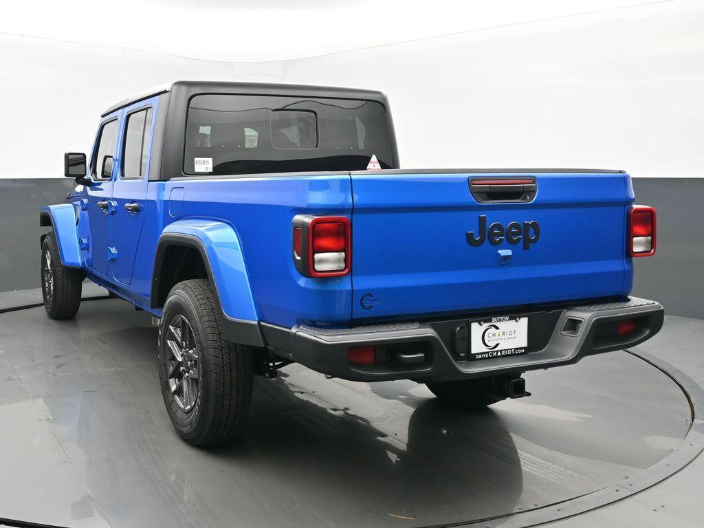 new 2025 Jeep Gladiator car, priced at $47,663