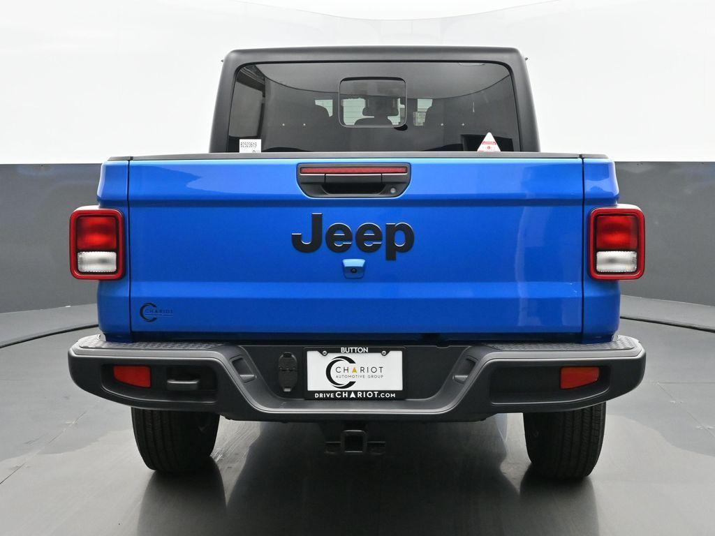 new 2025 Jeep Gladiator car, priced at $47,663