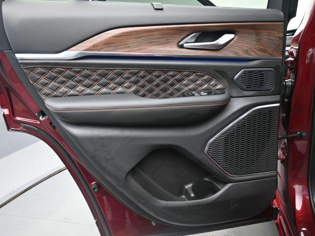 new 2025 Jeep Grand Cherokee car, priced at $64,751