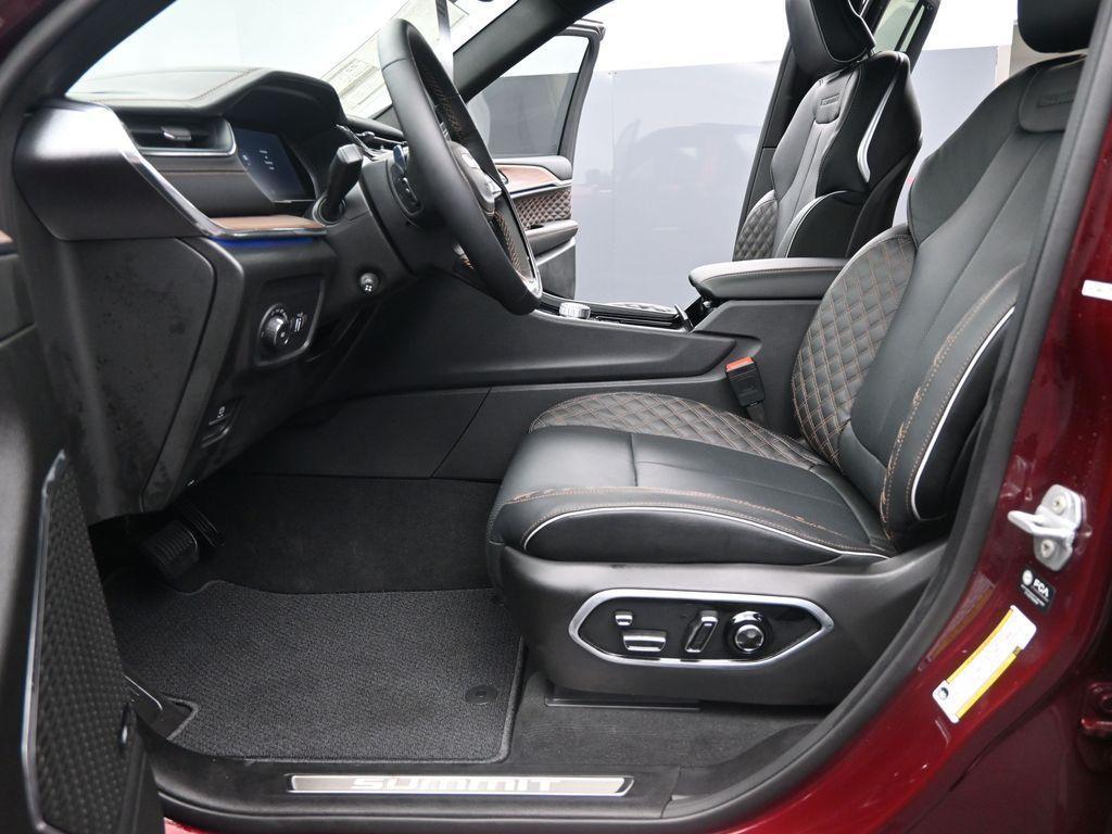 new 2025 Jeep Grand Cherokee car, priced at $64,751