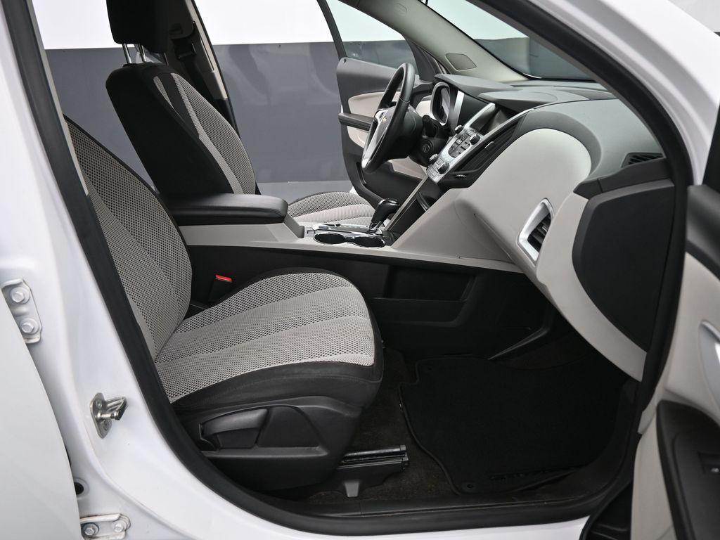 used 2016 Chevrolet Equinox car, priced at $9,900