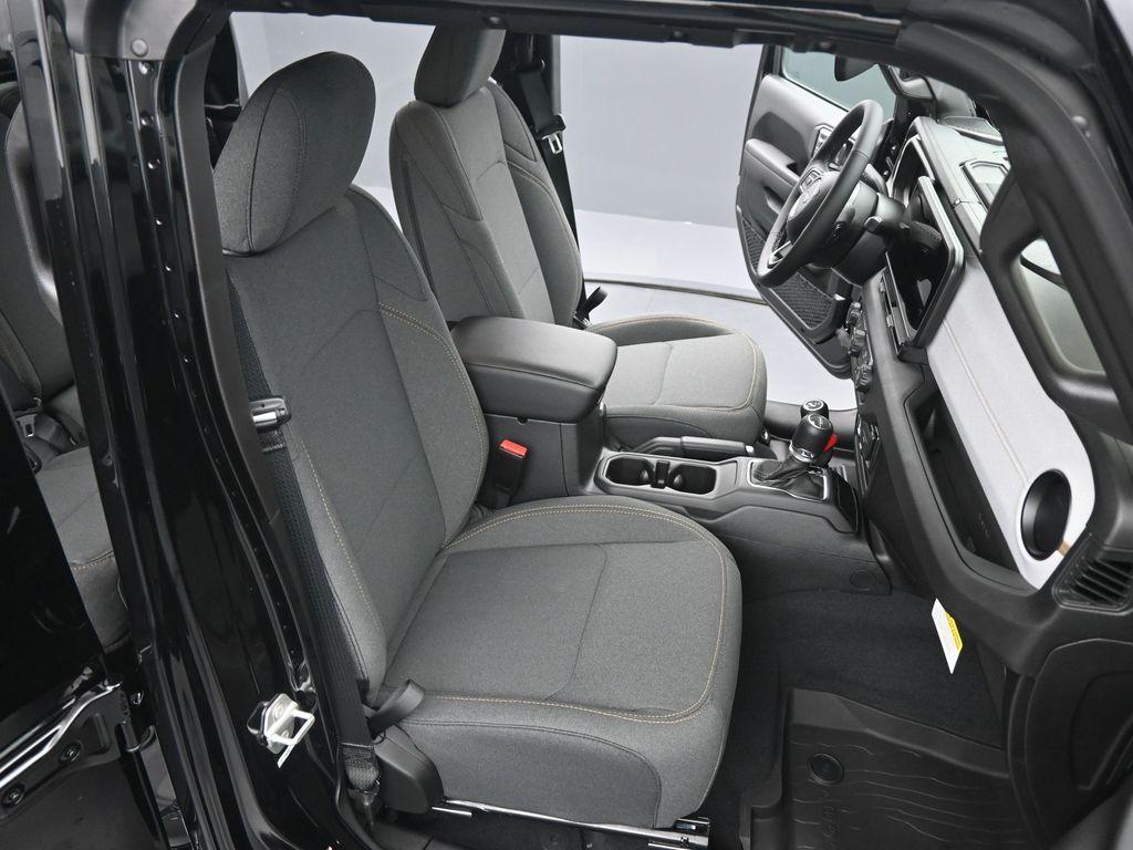 new 2025 Jeep Gladiator car, priced at $47,249