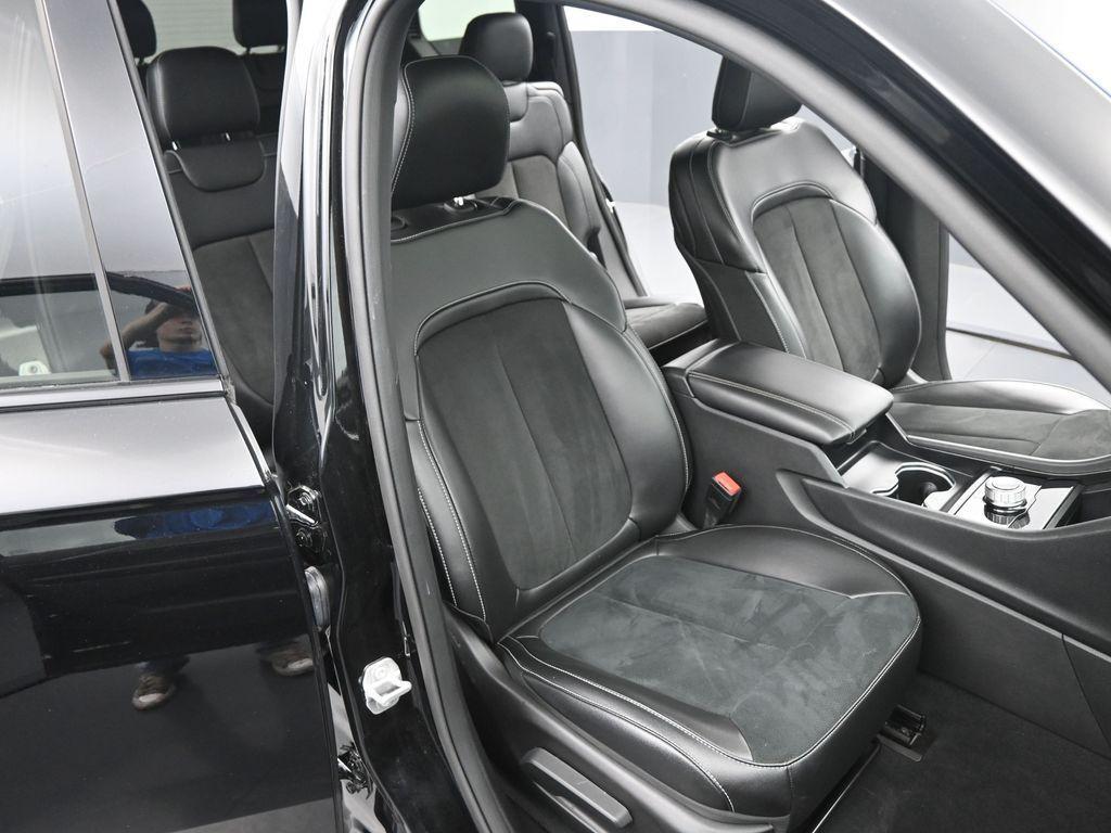 used 2024 Jeep Grand Cherokee L car, priced at $33,899