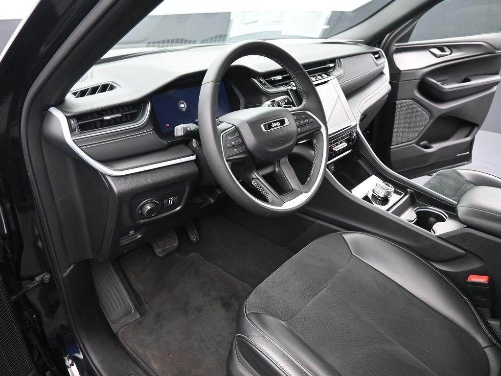 used 2024 Jeep Grand Cherokee L car, priced at $33,899