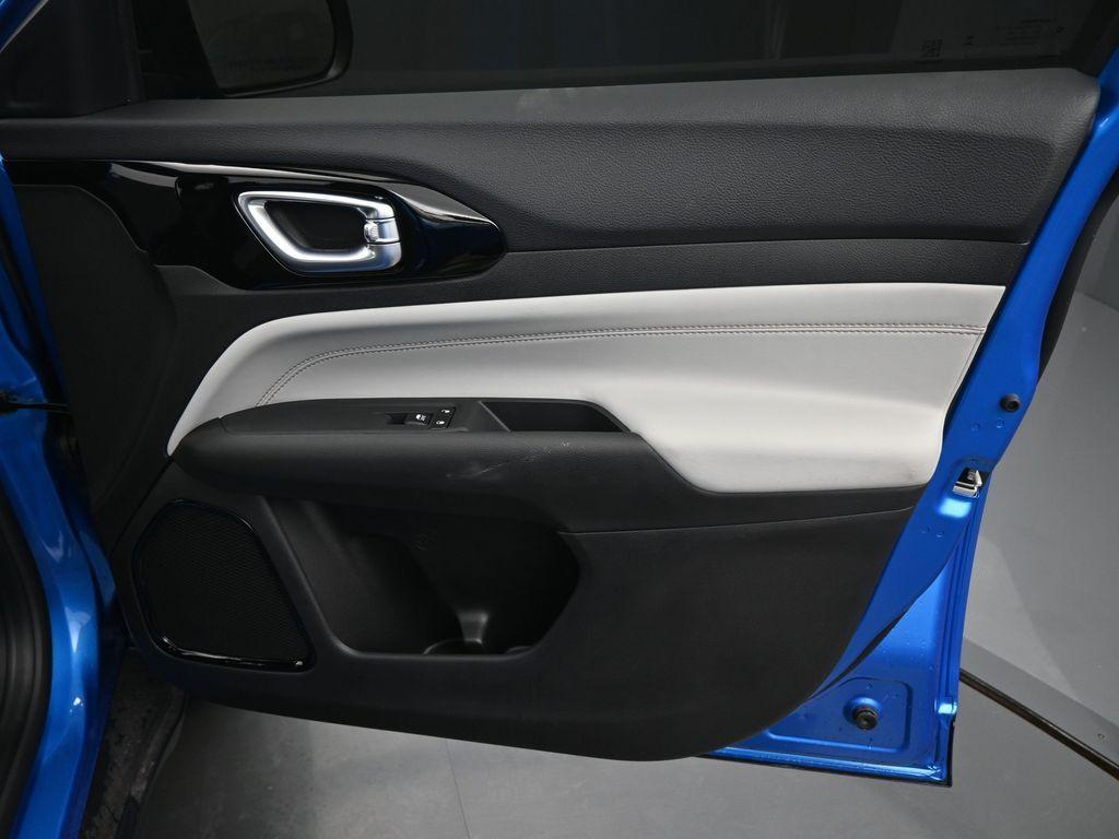 new 2025 Jeep Compass car, priced at $32,318