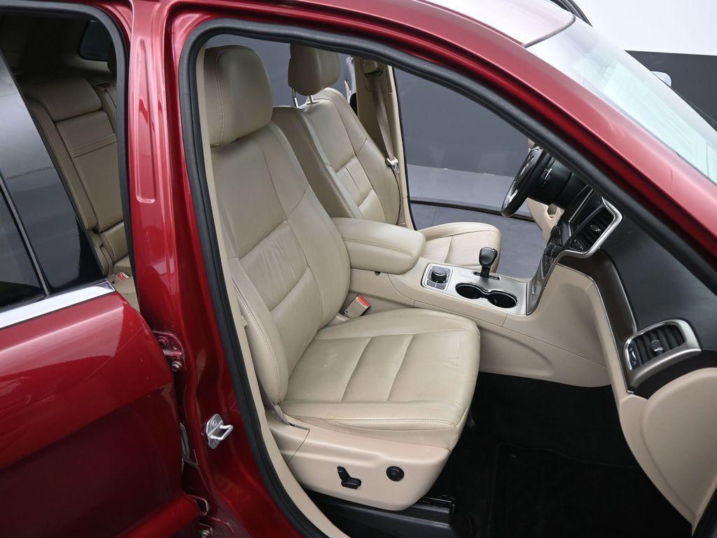 used 2015 Jeep Grand Cherokee car, priced at $14,600