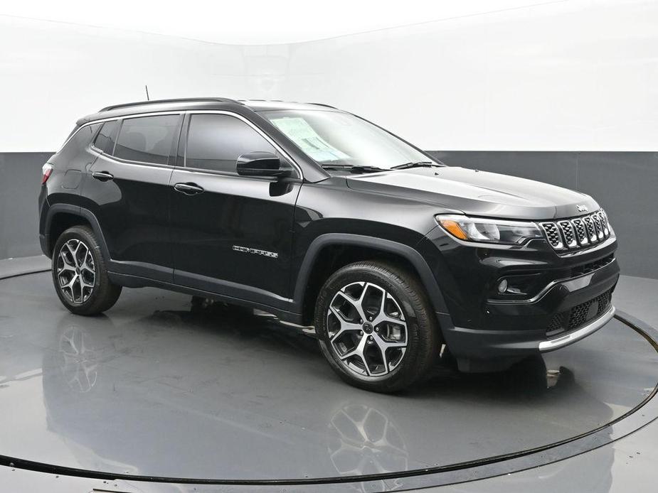 new 2025 Jeep Compass car, priced at $31,659