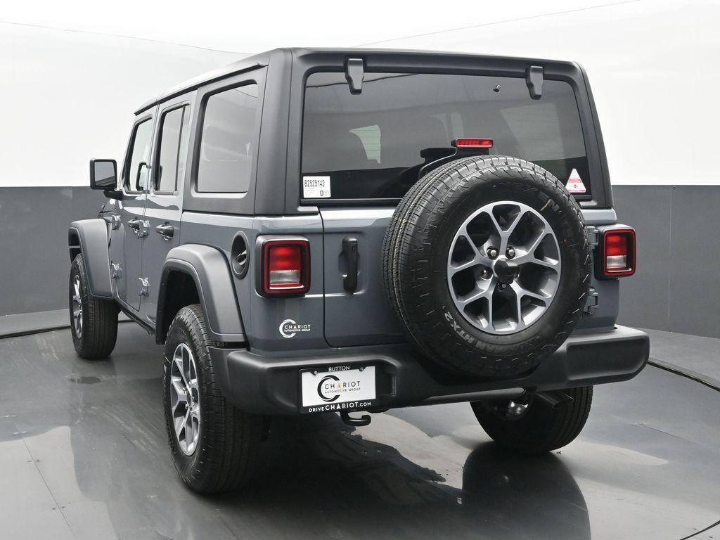 new 2025 Jeep Wrangler car, priced at $46,600