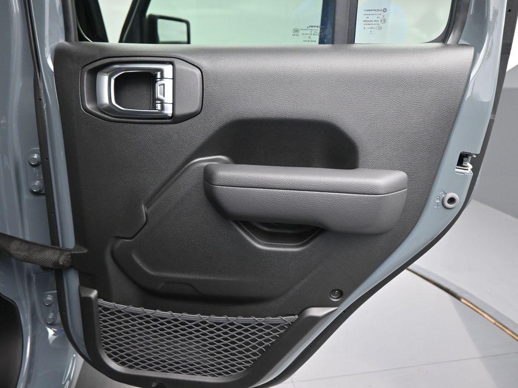 new 2025 Jeep Wrangler car, priced at $46,600