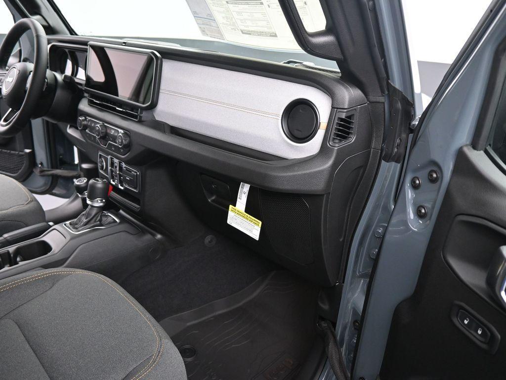 new 2025 Jeep Wrangler car, priced at $46,600