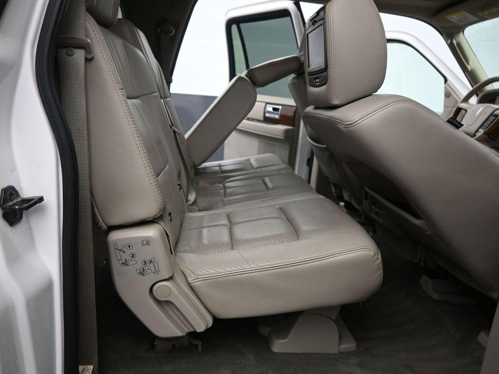 used 2013 Lincoln Navigator car, priced at $9,900