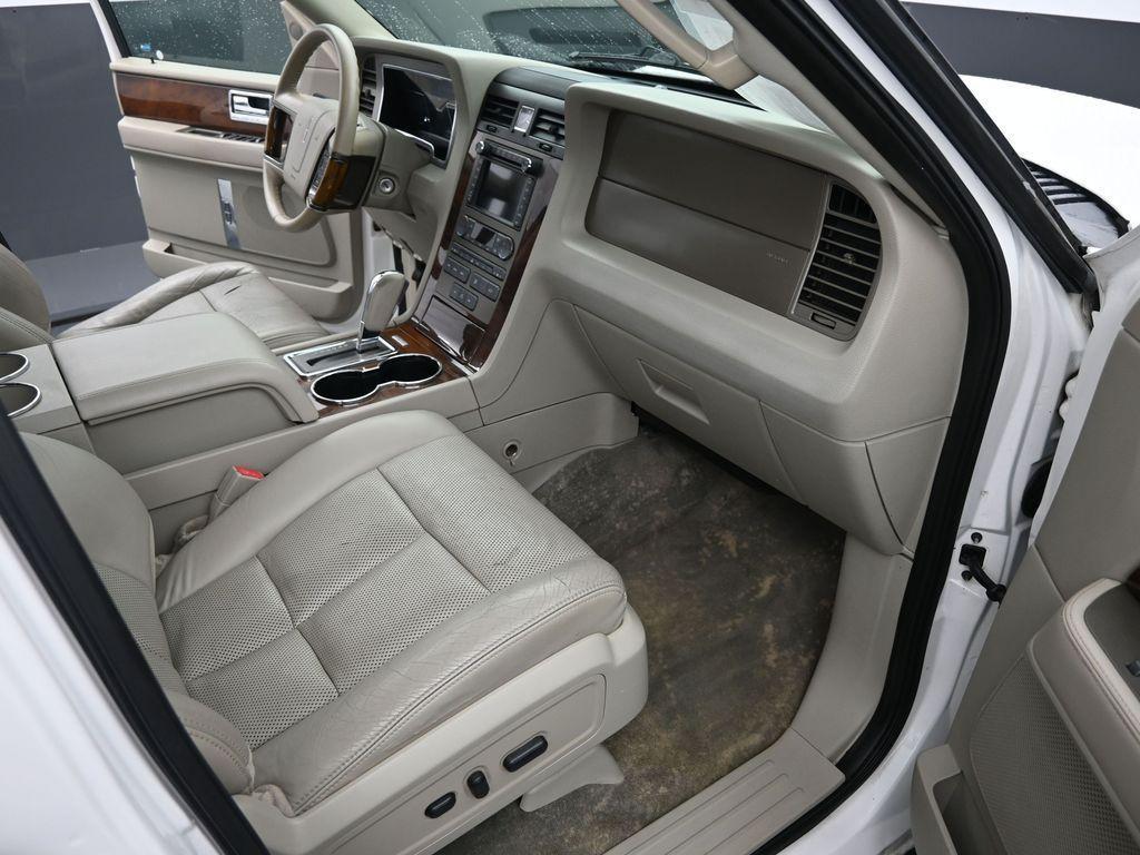 used 2013 Lincoln Navigator car, priced at $9,900