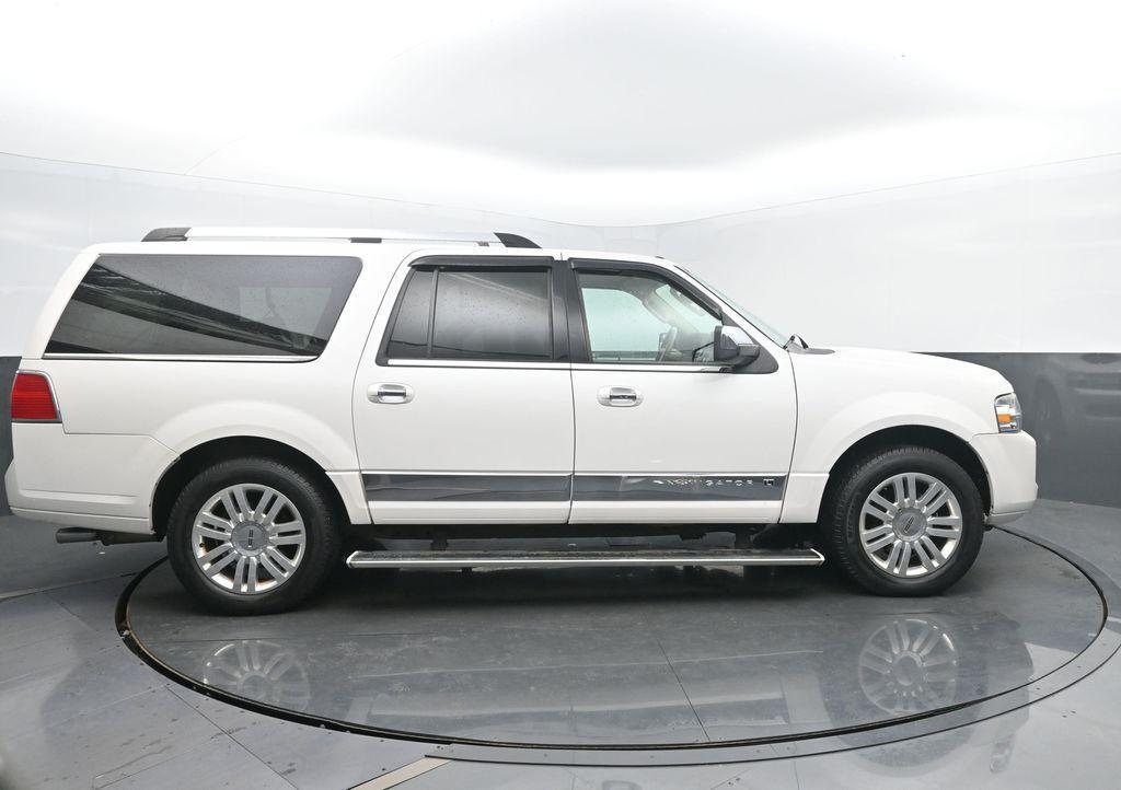 used 2013 Lincoln Navigator car, priced at $9,900