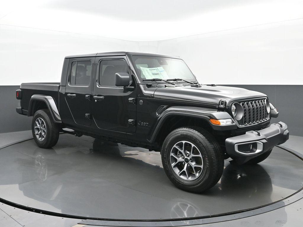 new 2025 Jeep Gladiator car, priced at $48,704