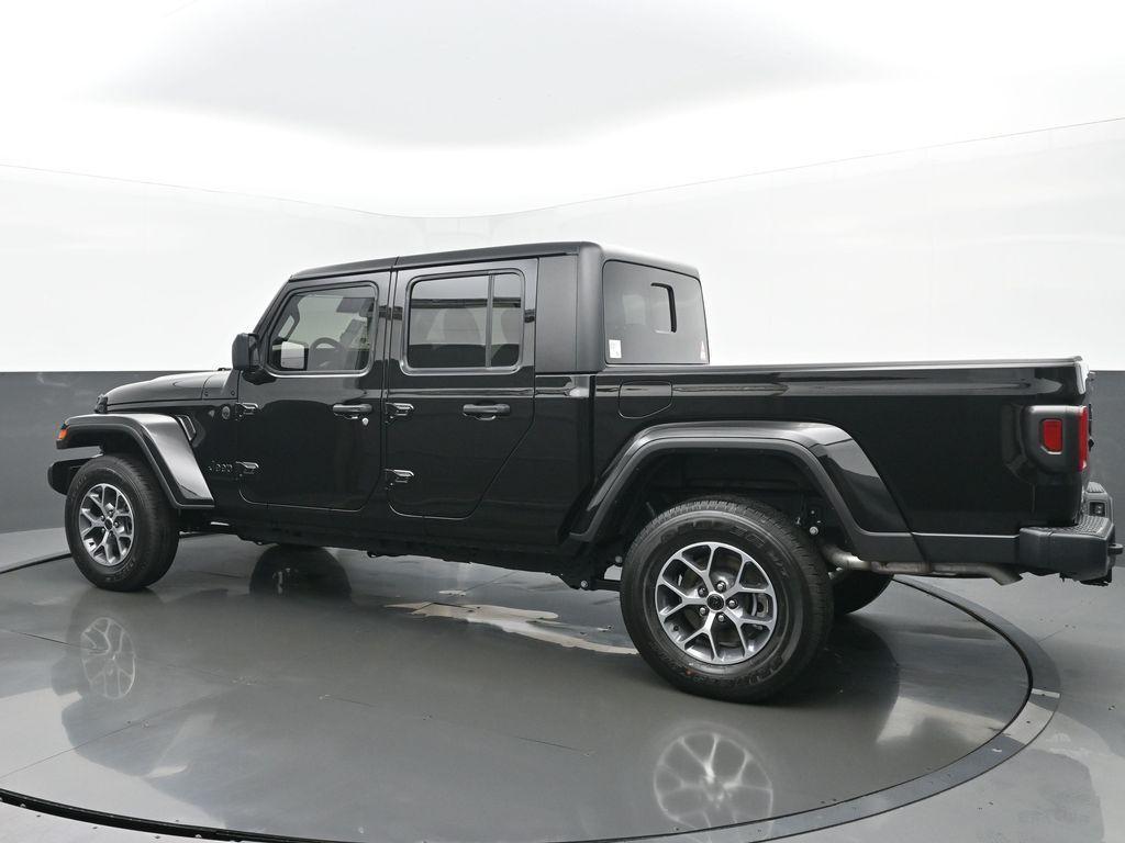 new 2025 Jeep Gladiator car, priced at $48,704