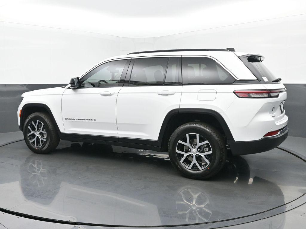 new 2025 Jeep Grand Cherokee car, priced at $46,146