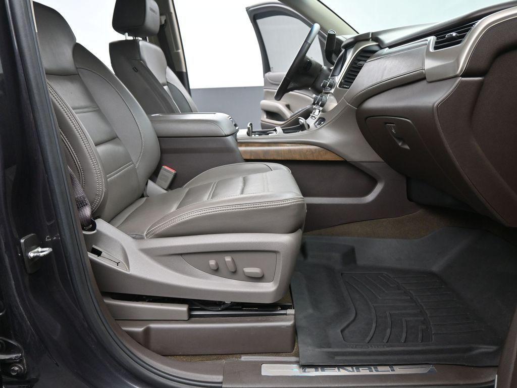 used 2018 GMC Yukon XL car, priced at $27,421