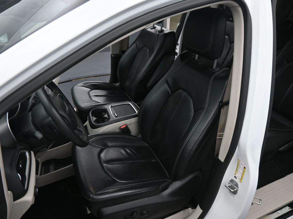 used 2022 Chrysler Pacifica car, priced at $18,999