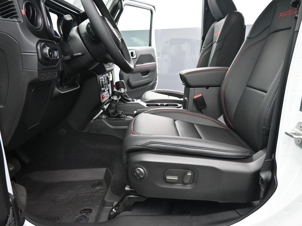 new 2025 Jeep Wrangler car, priced at $64,978