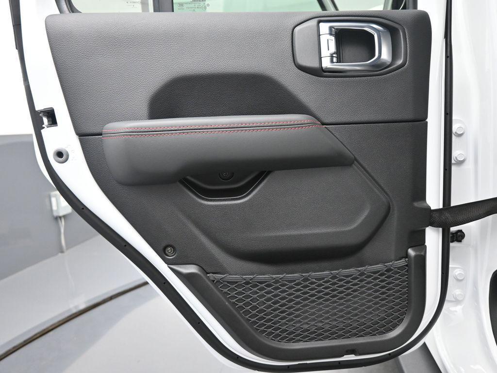 new 2025 Jeep Wrangler car, priced at $64,978