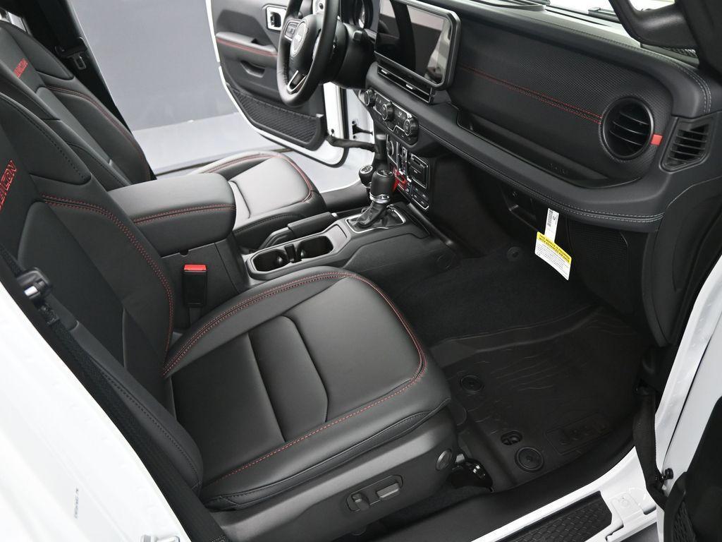 new 2025 Jeep Wrangler car, priced at $64,978