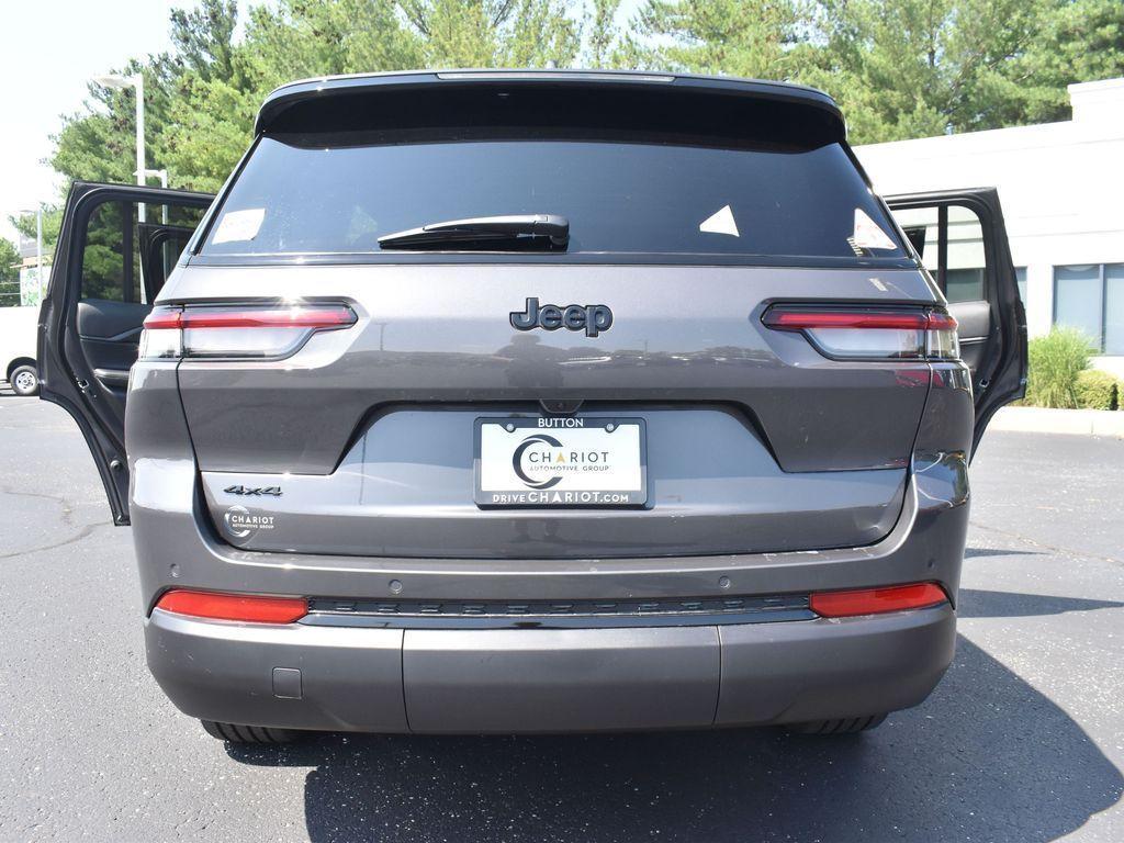 new 2024 Jeep Grand Cherokee L car, priced at $44,033