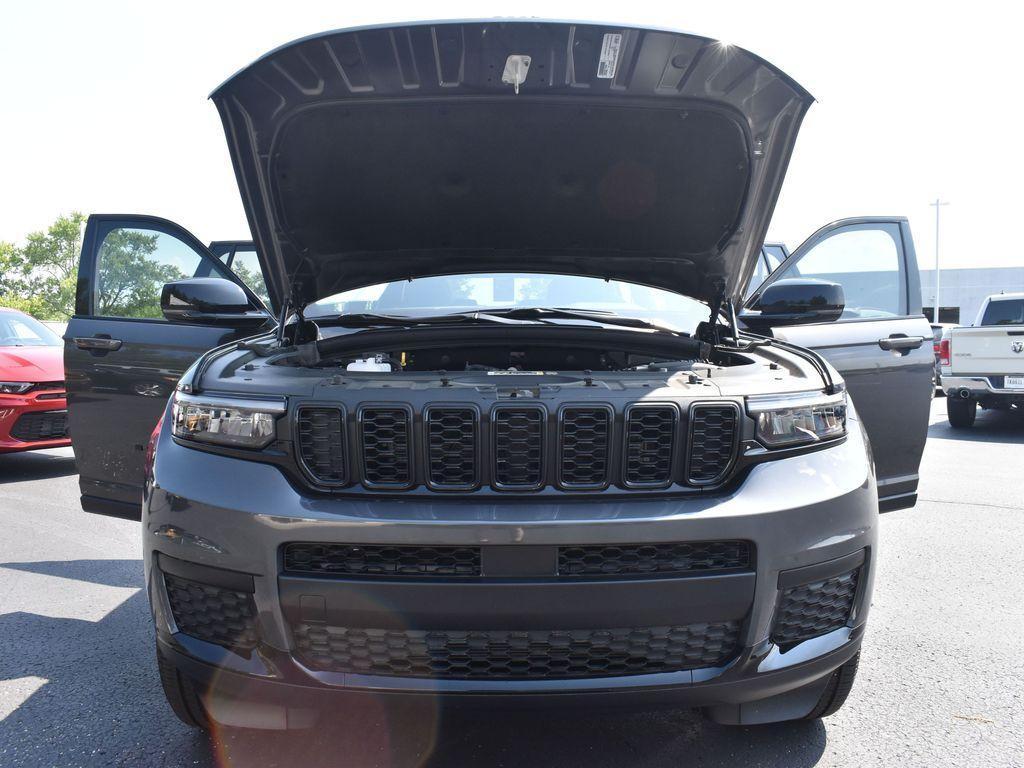 new 2024 Jeep Grand Cherokee L car, priced at $44,033