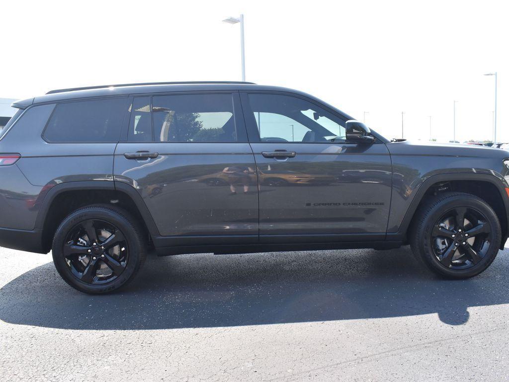 new 2024 Jeep Grand Cherokee L car, priced at $44,033