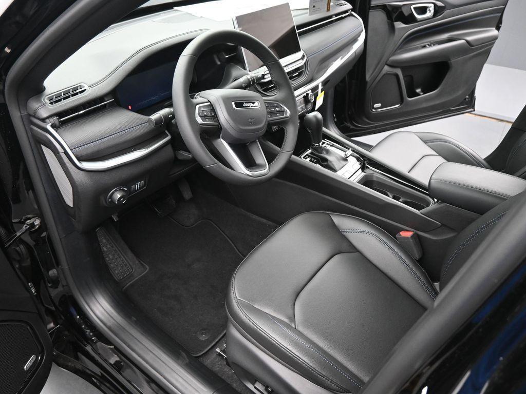 new 2025 Jeep Compass car, priced at $36,963