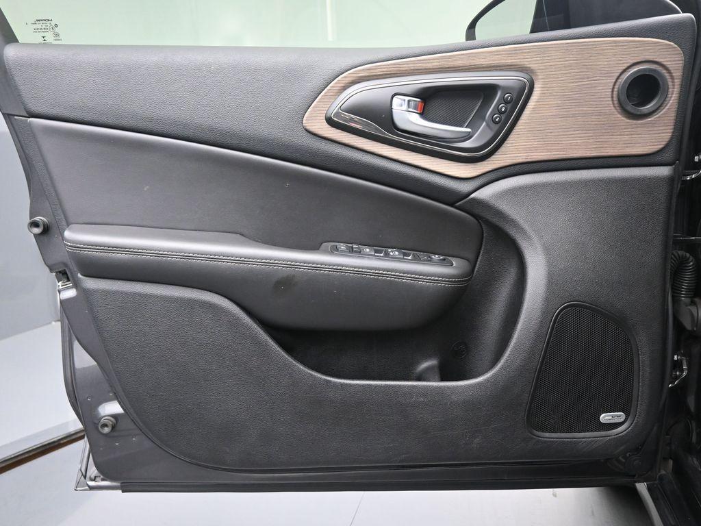 used 2015 Chrysler 200 car, priced at $9,900