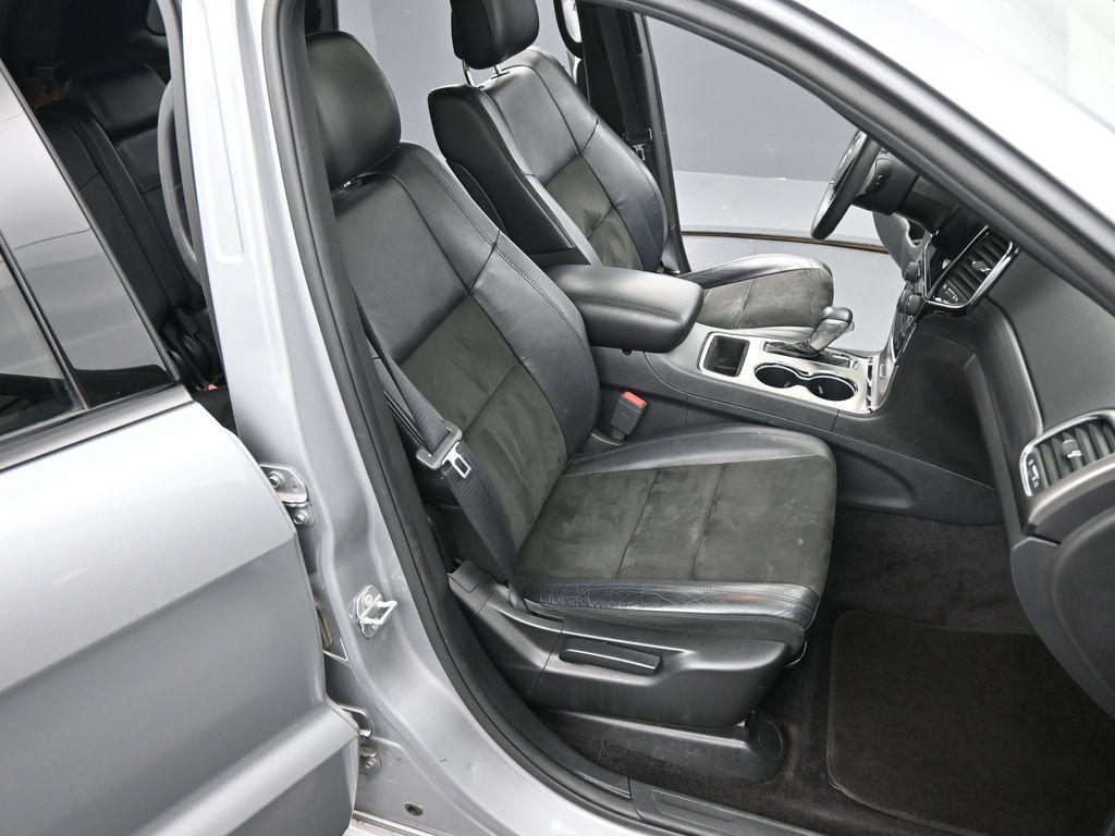 used 2019 Jeep Grand Cherokee car, priced at $17,157