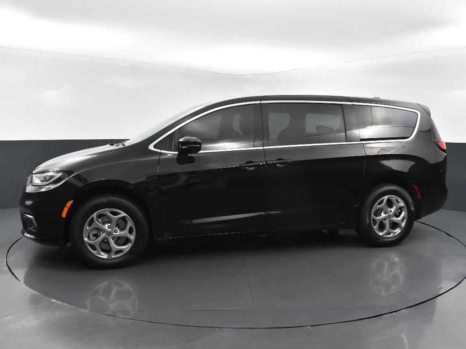 new 2024 Chrysler Pacifica car, priced at $51,700