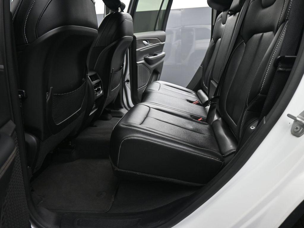 used 2023 Jeep Grand Cherokee car, priced at $27,999