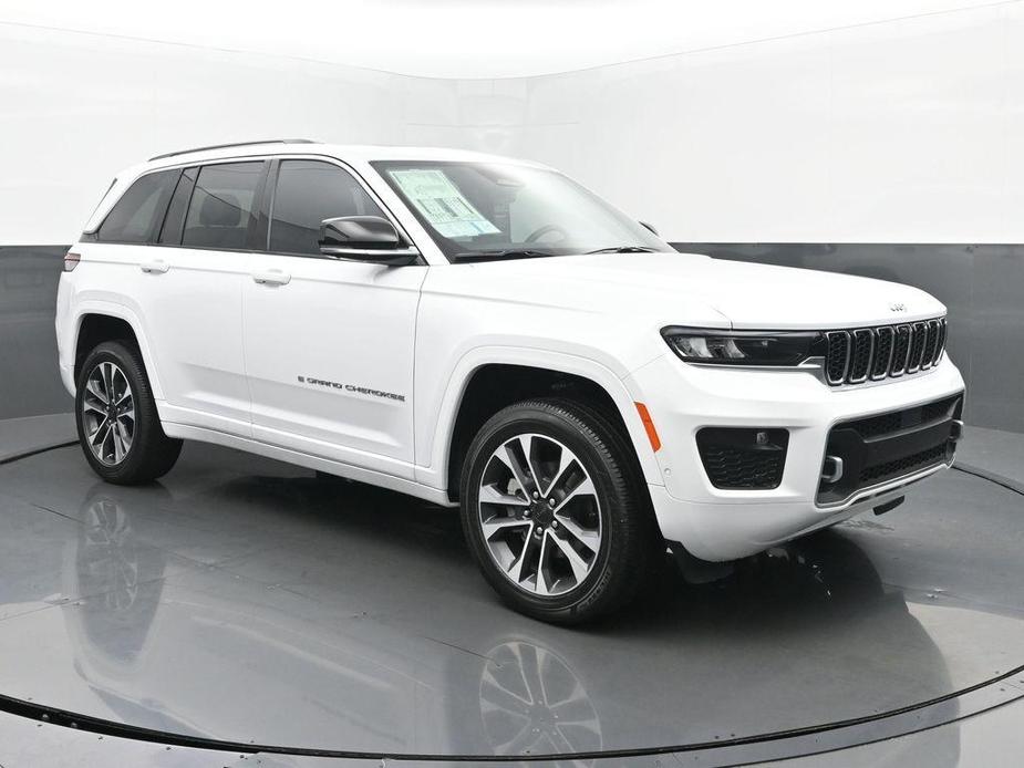 new 2025 Jeep Grand Cherokee car, priced at $60,609