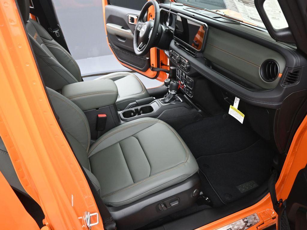 new 2025 Jeep Gladiator car, priced at $58,511