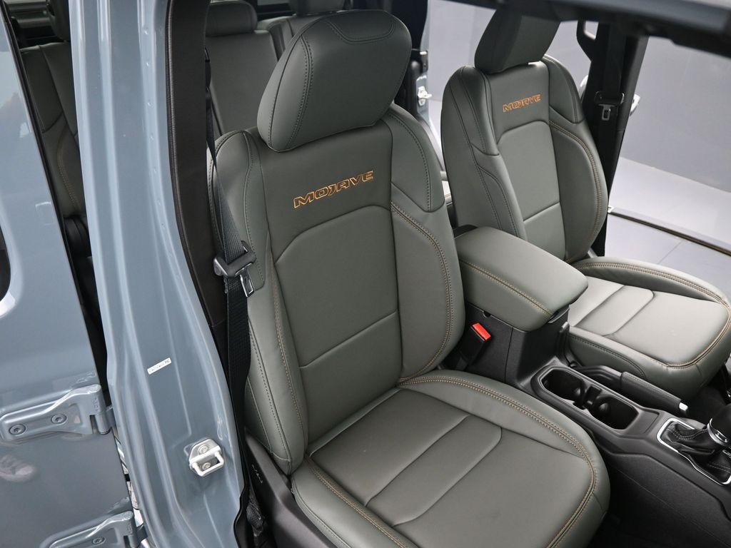 new 2025 Jeep Gladiator car, priced at $57,176