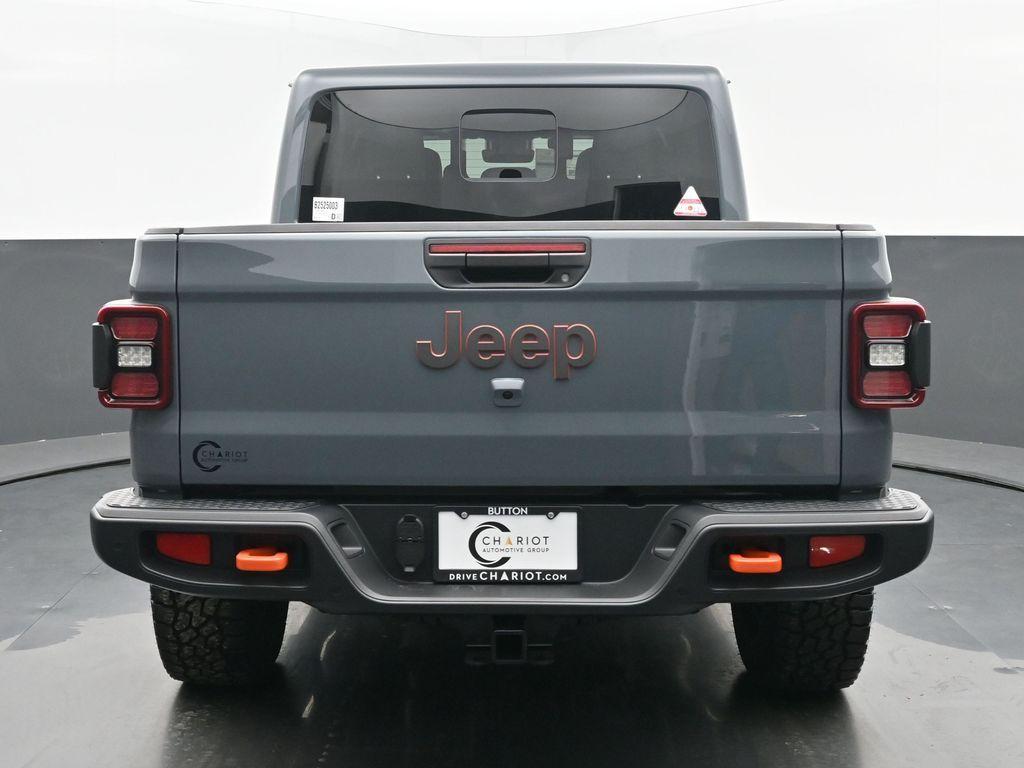 new 2025 Jeep Gladiator car, priced at $57,176