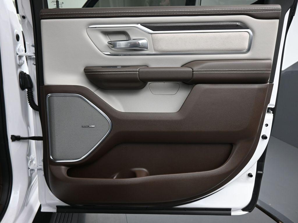 new 2025 Ram 1500 car, priced at $71,086