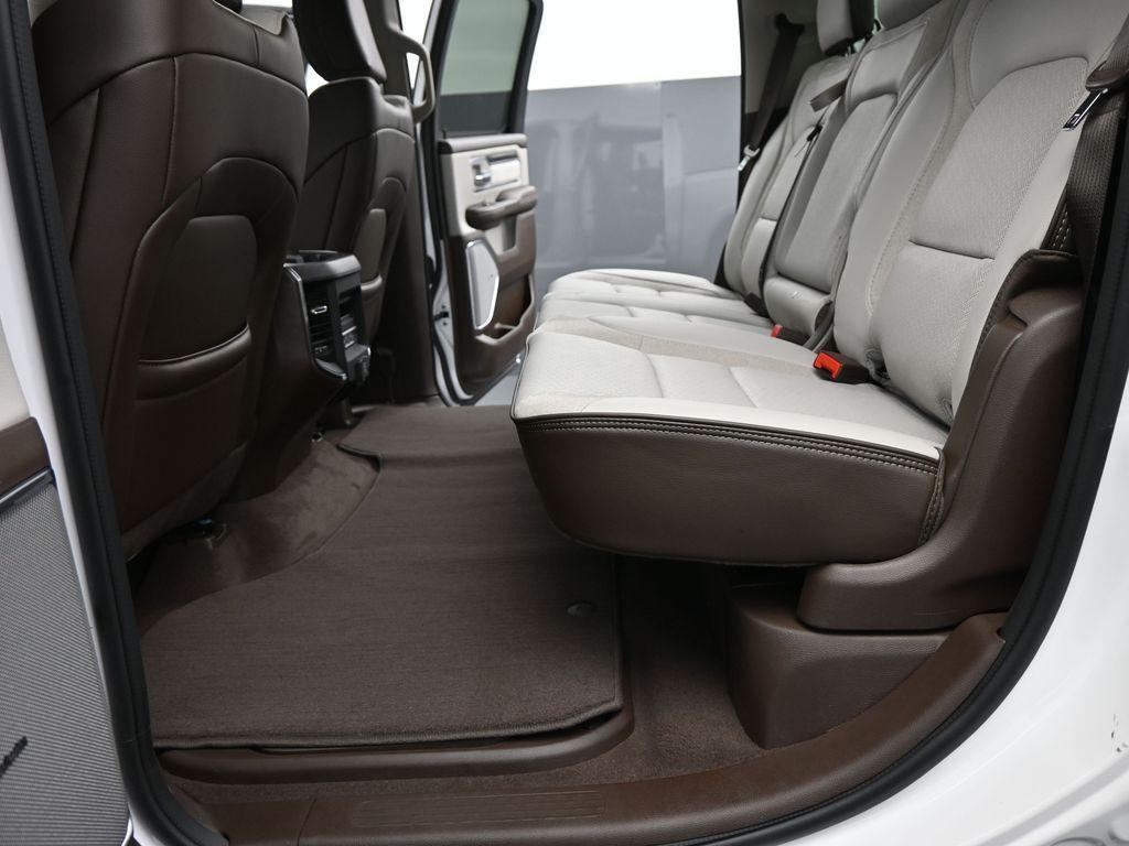 new 2025 Ram 1500 car, priced at $71,086