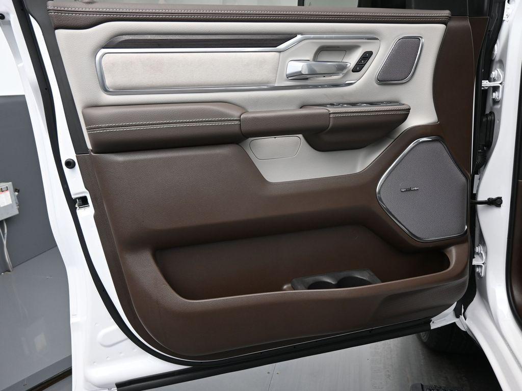 new 2025 Ram 1500 car, priced at $71,086