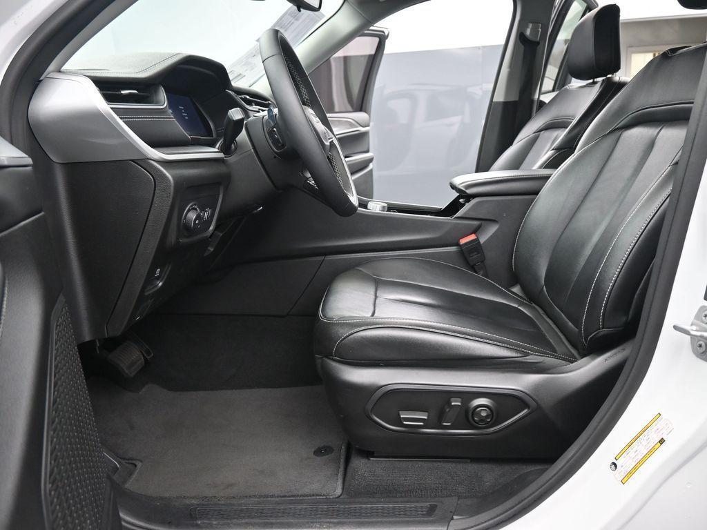 used 2023 Jeep Grand Cherokee car, priced at $27,999