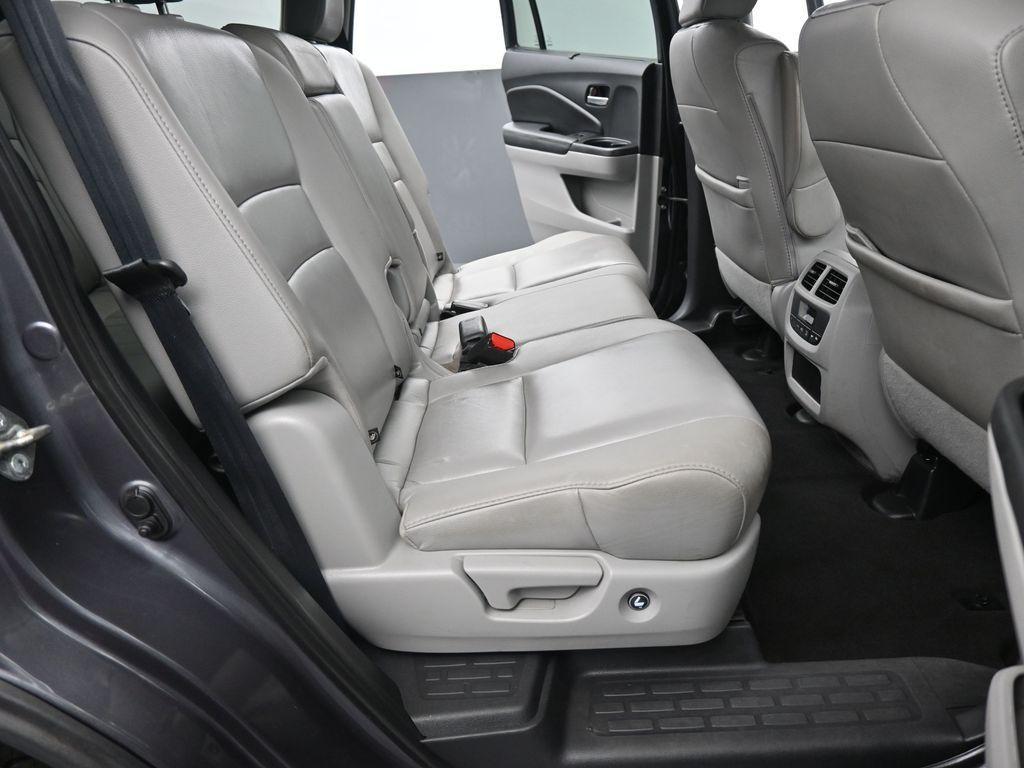 used 2020 Honda Pilot car, priced at $25,229