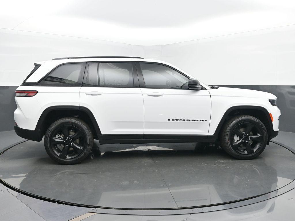 new 2025 Jeep Grand Cherokee car, priced at $47,478